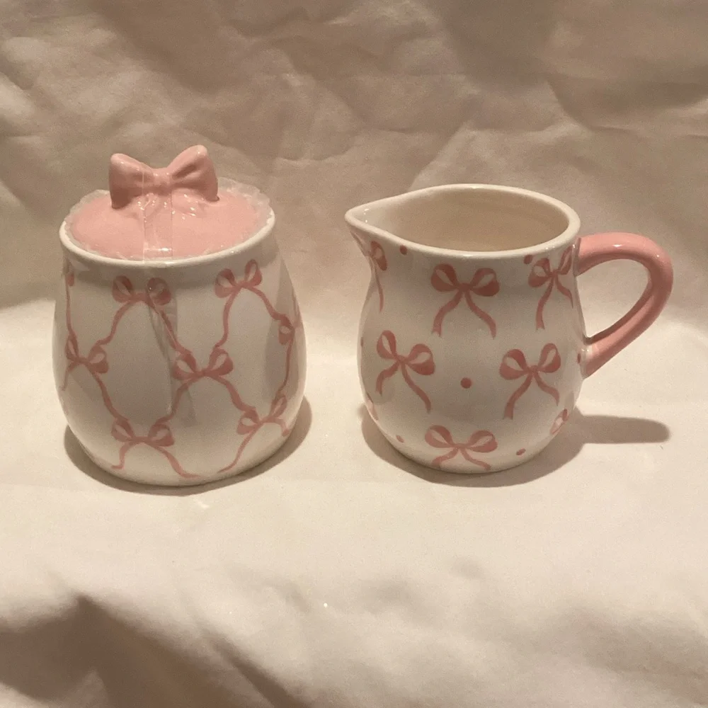 Pink Bow Cream and Sugar Set